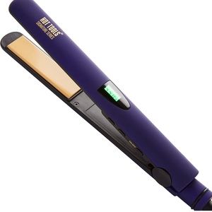 Flat Iron 1 1/2” Hot Tools Signature Series Digital for hair